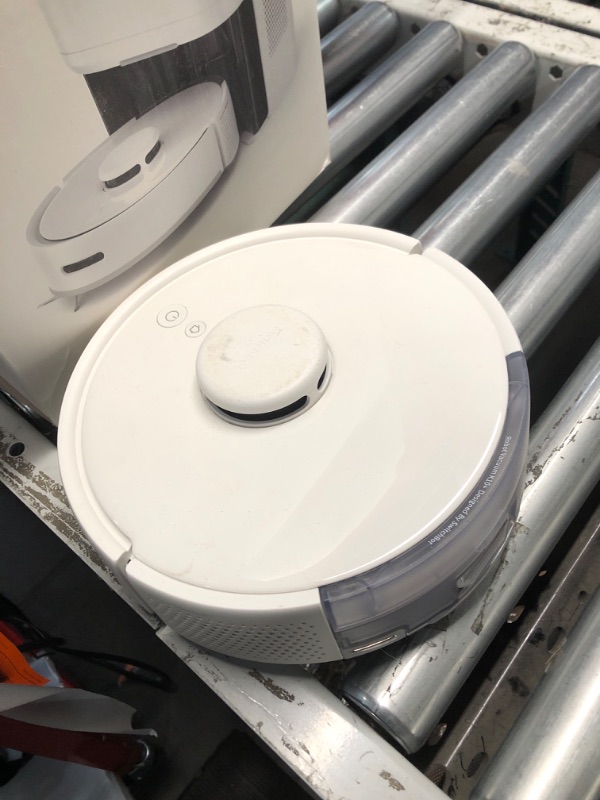 Photo 3 of **NON-REFUNDABLE**NO RETURNS**PARTS ONLY*** 
****BY BIDDING ON THIS ITEM, YOU UNDERSTAND THAT THIS SALE IS FINAL AND ITEM CANNOT BE RETURNED***SwitchBot Mini Robot Vacuum K10+ with Self-Empty Base for 70-Day of Cleaning