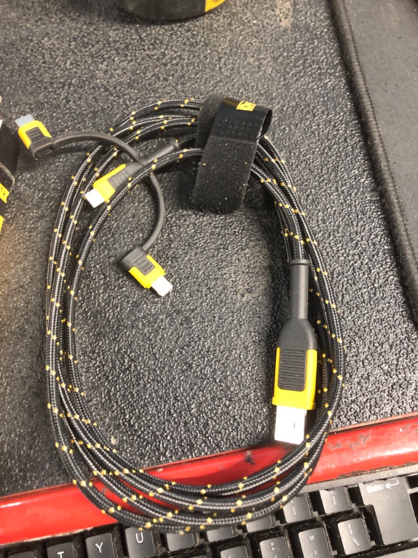 Photo 3 of DEWALT 6-ft Usb-a Black Cable
