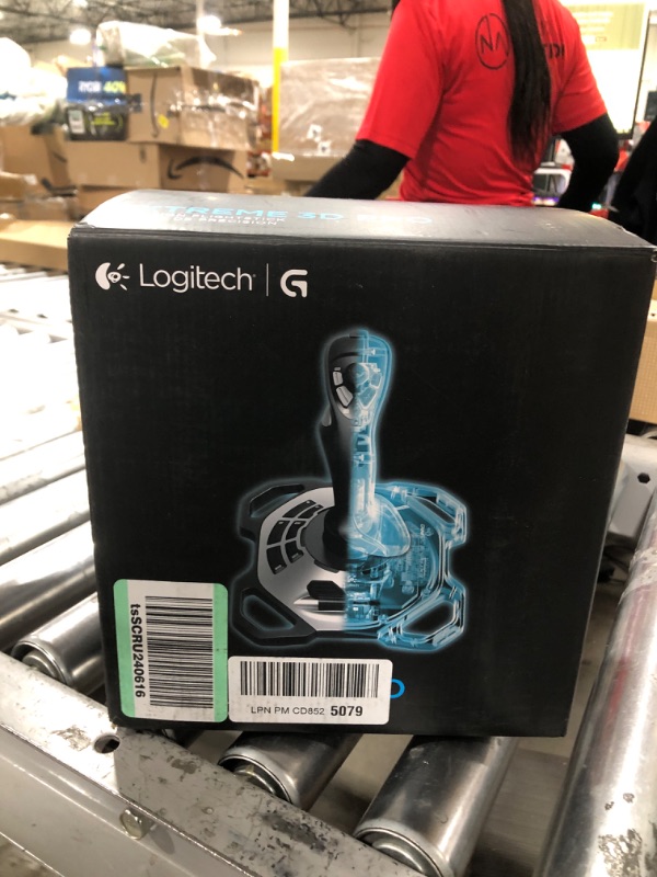 Photo 2 of Logitech Extreme 3D PRO Joystick