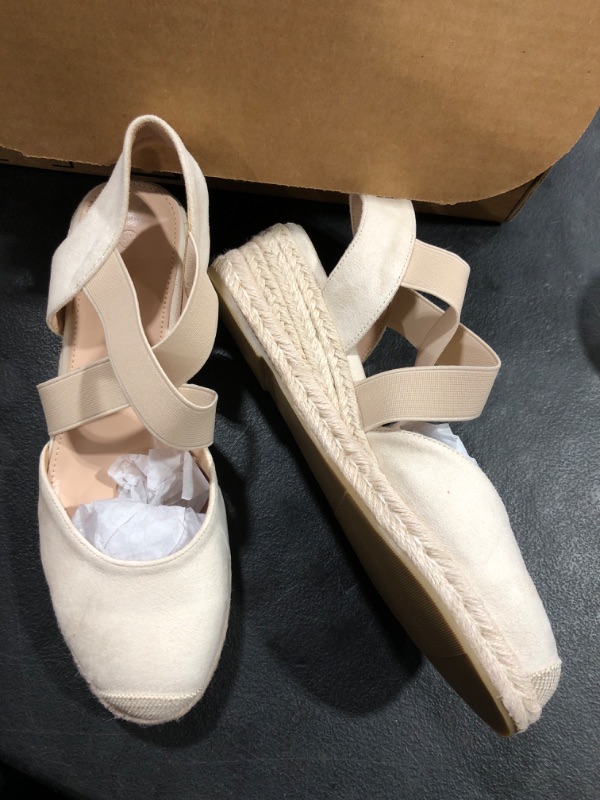 Photo 1 of (9.5) Women's  Canvas Wedges Cream Beige 