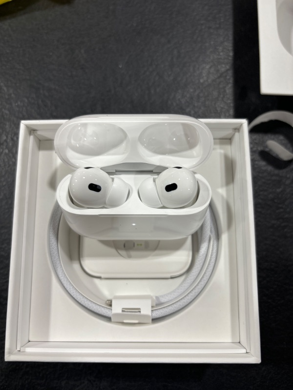 Photo 2 of AirPods Pro (2nd Generation) with MagSafe Case (USB?C)