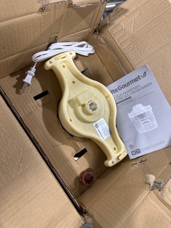 Photo 1 of Elite Gourmet EIM-924L, 4 Qt. Electric Motorized Ice Cream Maker Ice & Rock Salt, 4Qt. Freezing Canister, Creamy Ice Cream, Gelato, Frozen Yogurt, or Sorbet, Recipe Booklet Motor 4 Quart Cream