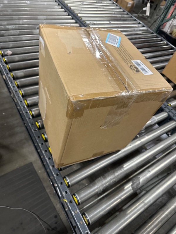 Photo 1 of Elite Gourmet EIM-924L, 4 Qt. Electric Motorized Ice Cream Maker Ice & Rock Salt, 4Qt. Freezing Canister, Creamy Ice Cream, Gelato, Frozen Yogurt, or Sorbet, Recipe Booklet Motor 4 Quart Cream