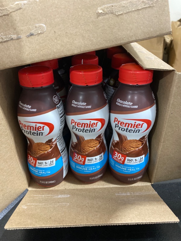 Photo 2 of Premier Protein Shake, Chocolate, 30g Protein 1g Sugar 24 Vitamins Minerals Nutrients to Support Immune Health, 11.50 fl oz (Pack of 12)
