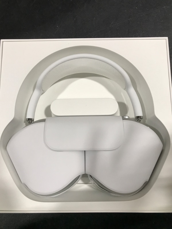 Photo 4 of Apple AirPods Max Wireless Over-Ear Headphones, Active Noise Cancelling, Transparency Mode, Personalized Spatial Audio, Dolby Atmos, Bluetooth Headphones for iPhone – Silver
---- OPENED BOX ONLY TO INSPECT ITEM ----