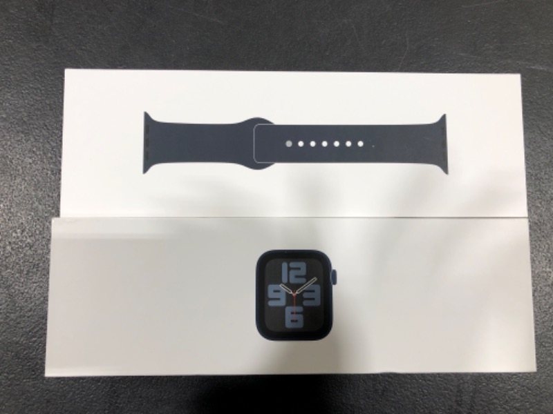 Photo 3 of Apple Watch SE GPS (2023, 2nd Generation) 40mm Midnight Aluminum Case with Midnight Sport Band - S/M
OPENED SEALED PACKAGE TO INSPECT PRODUCT ONLY - NEW ITEM 