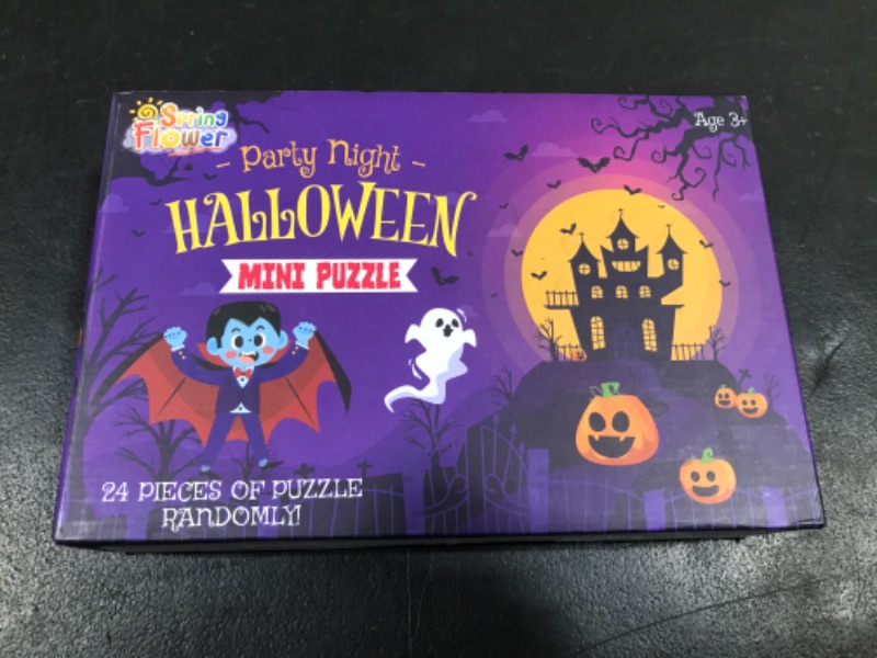 Photo 1 of 24 PIECE HALLOWEEN PUZZLE AGE 3+