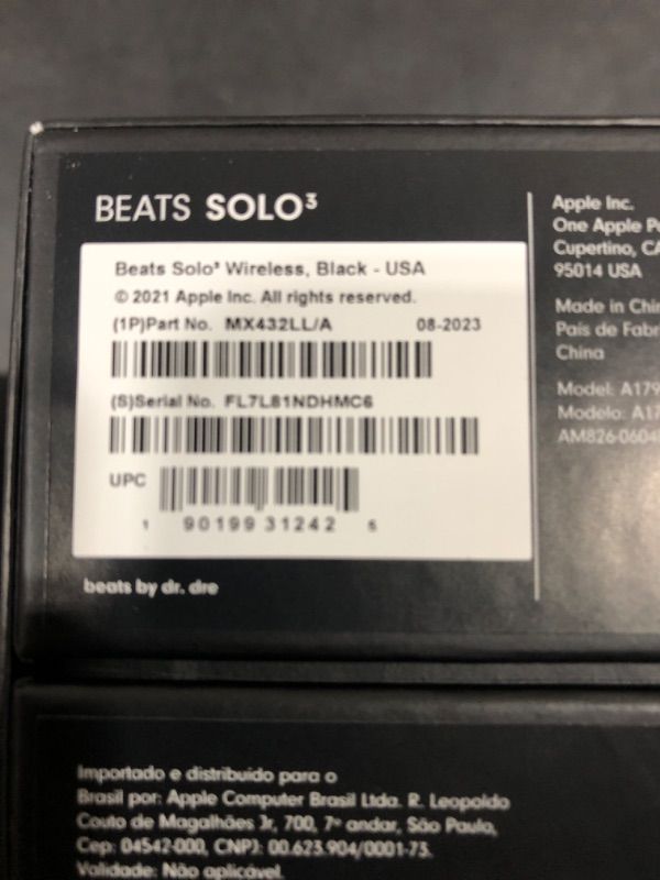 Photo 5 of Beats Solo3 Wireless On-Ear Headphones - Apple W1 Headphone Chip, Class 1 Bluetooth, 40 Hours of Listening Time, Built-in Microphone - Black (Latest Model)