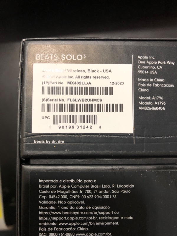 Photo 5 of Beats Solo3 Wireless On-Ear Headphones - Apple W1 Headphone Chip, Class 1 Bluetooth, 40 Hours of Listening Time, Built-in Microphone - Black (Latest Model)