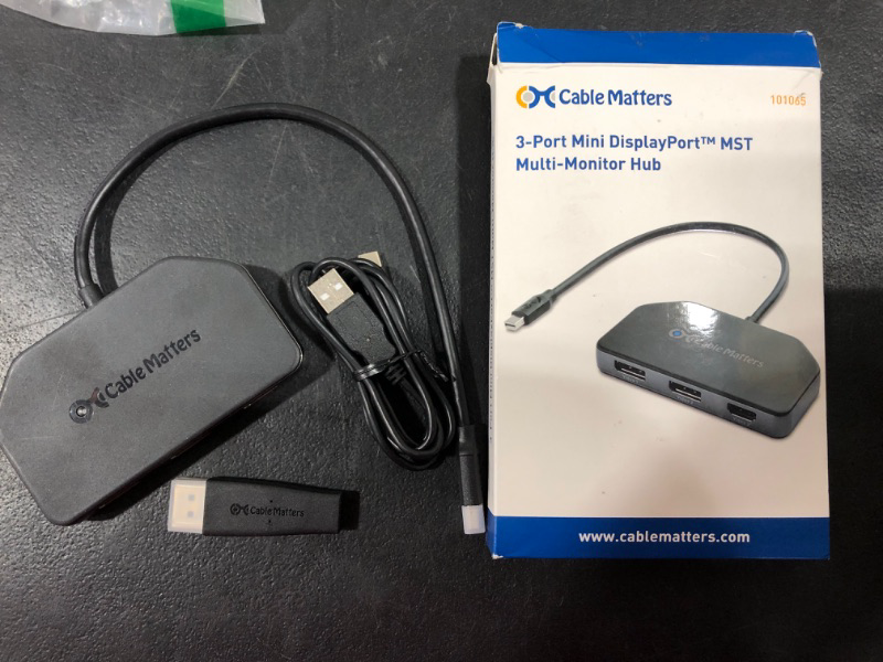 Photo 1 of Mini DisplayPort™ MST Hub with Triple DisplayPort™

