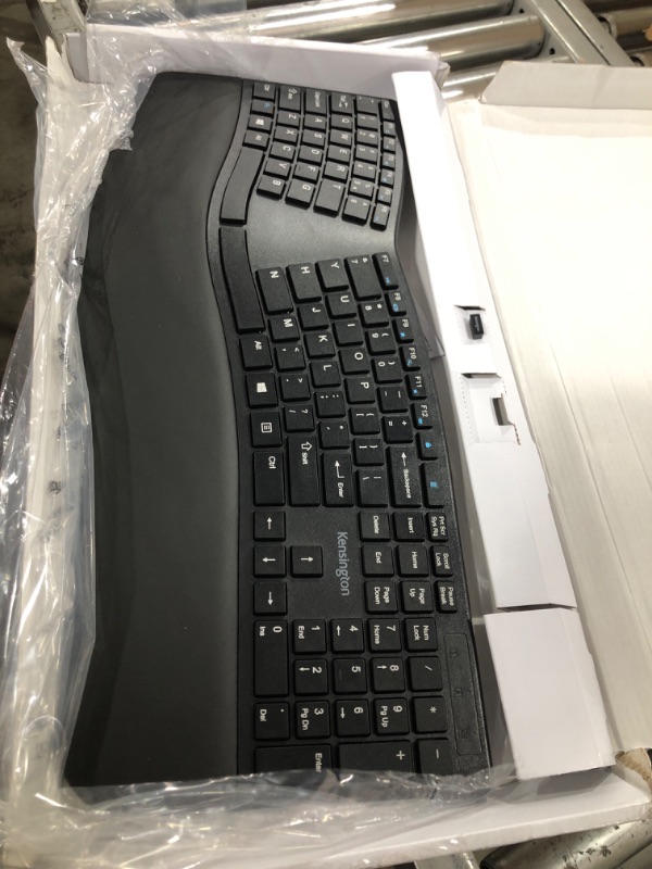 Photo 2 of Pro Fit Ergo K75401US Wireless Keyboard