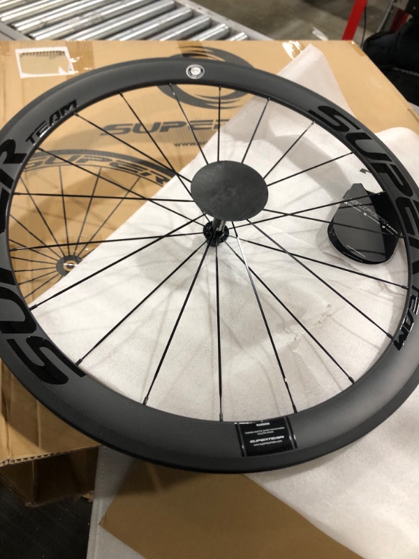 Photo 2 of Superteam Carbon Fiber Road Bike Wheels 700C Clincher Wheelset 50mm Matte 23 Width Glossy Black