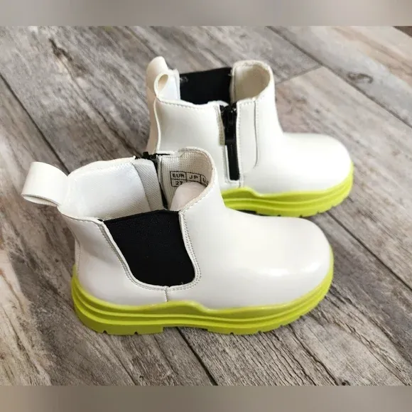 Photo 1 of [Size 12] Chelsea Boys and Girls Ankle Boots, Zipper Booties White/Green
