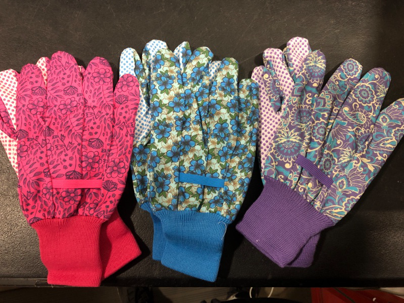 Photo 1 of [Size L] Ladies 3 Pack of Gardening Gloves