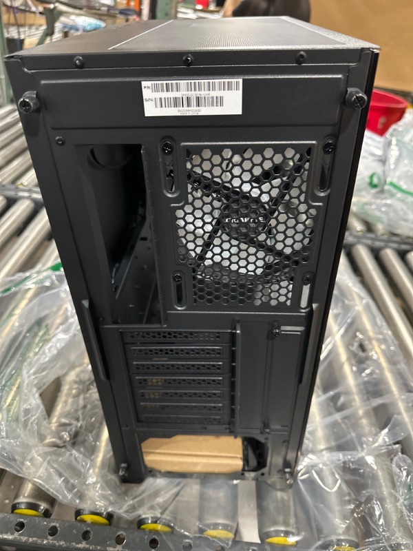 Photo 4 of GIGABYTE C301 Glass - Black Mid Tower PC Gaming Case, Tempered Glass, USB Type-C, 4X ARBG Fans Included (GB-C301G)
