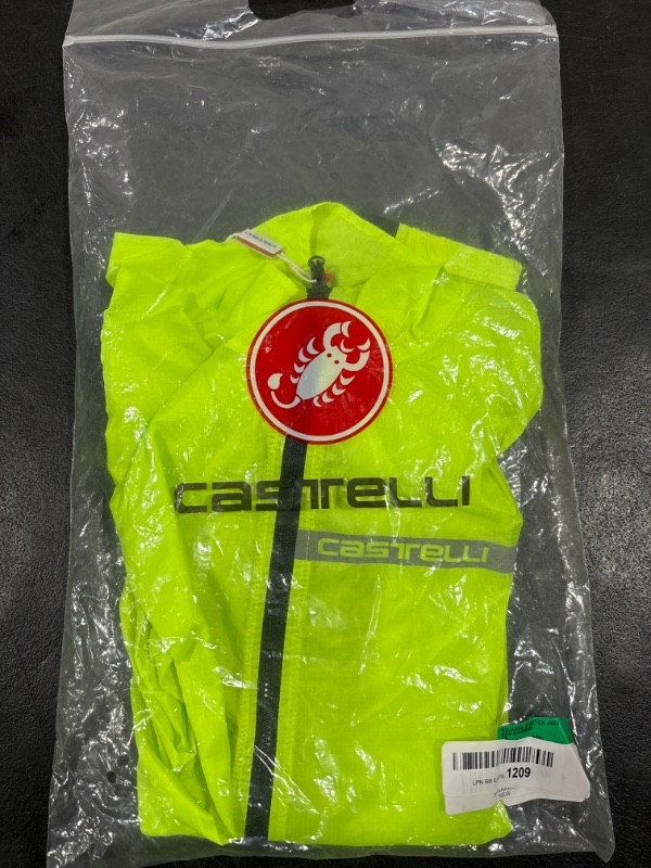 Photo 2 of Castelli Men's Squadra Stretch Jacket, Windproof Zip Up Shell with High Collar for Road and Gravel Biking I Cycling - SIZE XL 
