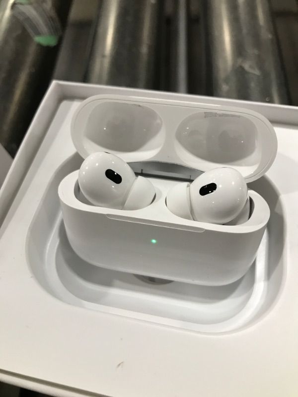 Photo 3 of Apple AirPods Pro (2nd Generation) - GENERIC - APPLE DUPE 