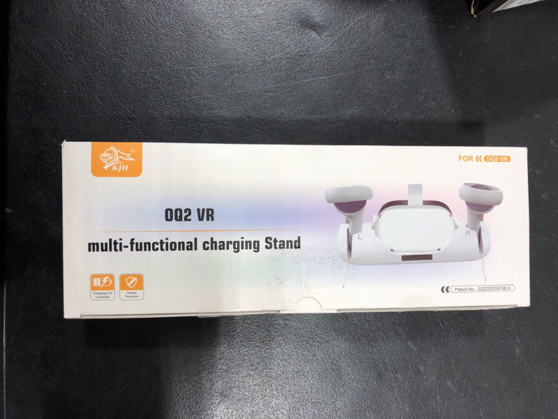 Photo 2 of KJH OQ2-001 Charging Dock for Oculus Quest 2 VR Controller Headset Charger Station with 2 Rechargeable Batteries - White
