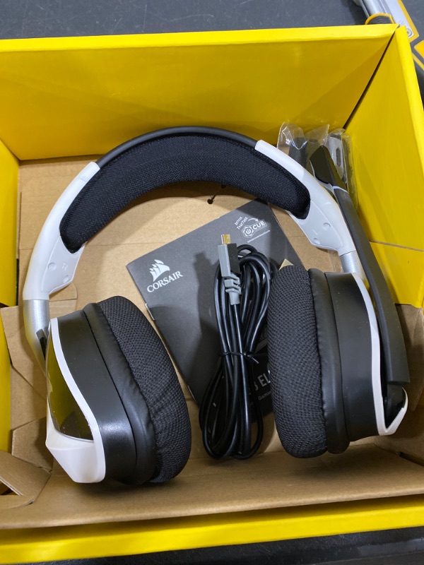 Photo 3 of Corsair VOID RGB ELITE Wireless Gaming Headset - 7.1 Surround Sound - Discord Certified - iCUE Compatible - PC, Mac, PS5, PS4 - White VOID RGB ELITE WIRELESS White