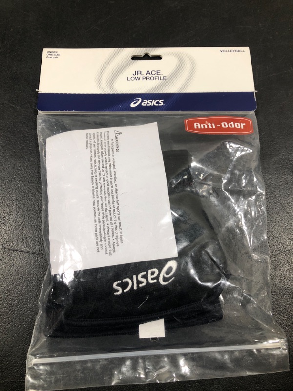 Photo 1 of ASICS Jr. Ace Low Profile Knee Pad, Black