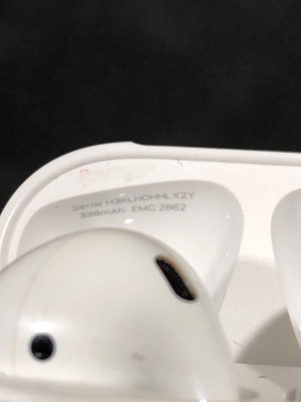 Photo 2 of Apple Airpods In-Ear Bluetooth Wireless Headset 