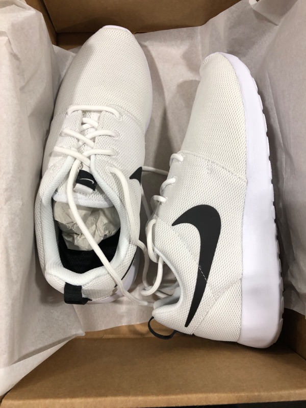 Photo 2 of [Size 8.5] Nike Women's Roshe One White / Black Ankle-High Cotton Sneaker