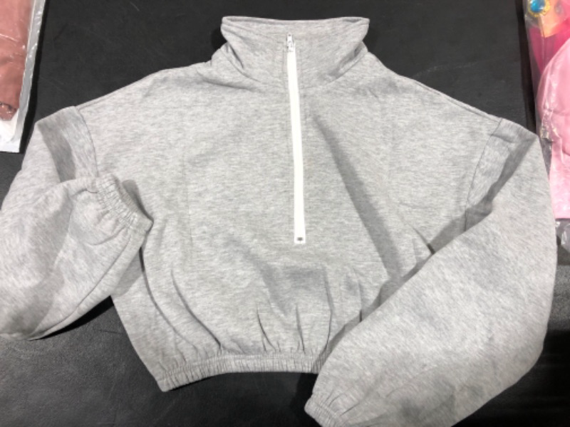Photo 1 of [Size M] Ladies Crop Sweater- Grey