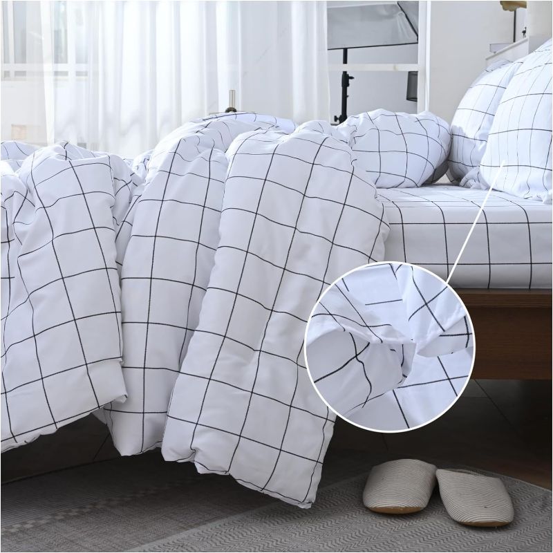 Photo 1 of [Size Q] ressber Stripe Comforter Set Bedding Sets Blanket for All Season Soft and Breathable. (Queen, White) 