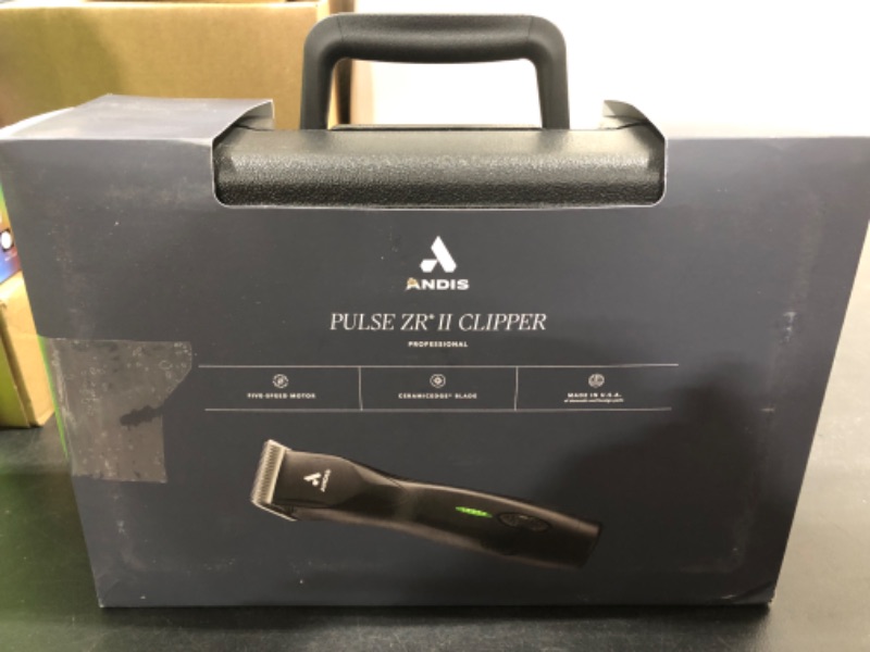 Photo 5 of Andis 79170 Pulse Zr II 5-Speed Detachable Blade Clipper, Cordless Animal/Dog Grooming, Removable Lithium Ion Battery, LED Charge Light, Black