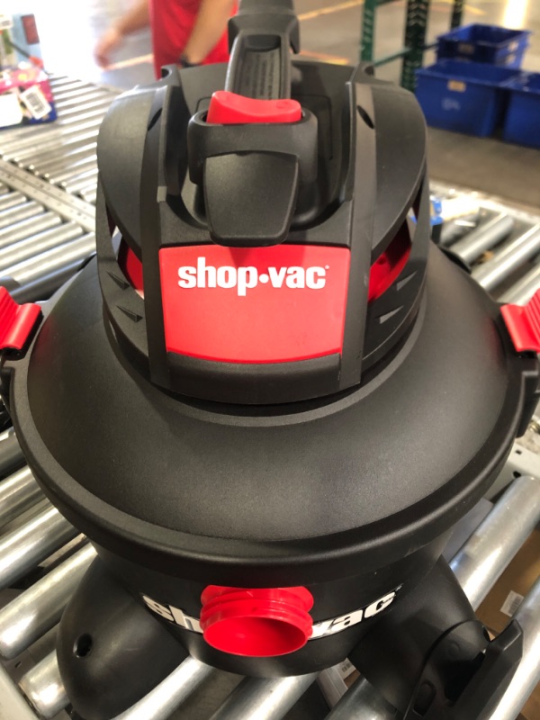 Photo 2 of (missing hose)(see images)Shop-Vac 6-Gallons 3.5-HP Corded Wet/Dry Shop Vacuum with Accessories Included
