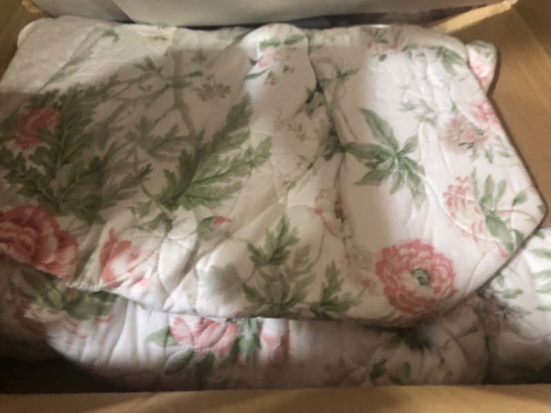 Photo 3 of Laura Ashley Home - Twin Quilt Set, Reversible Cotton Bedding with Matching Sham, Lightweight Home Decor for All Seasons (Breezy Floral Pink/Green, Twin) Twin Pink/Green