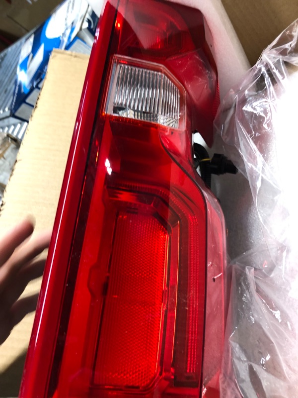 Photo 1 of Dasbecan LED Tail Light Assembly Compatible With Chevy Silverado 1500 2019-2022 Replaces# 84678149 Right Passenger Rear Lamps (w/Bulbs ? Harness)