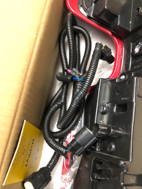 Photo 1 of Dasbecan LED Tail Light Assembly Compatible With Chevy Silverado 1500 2019-2022 Replaces# 84678149 Right Passenger Rear Lamps (w/Bulbs ? Harness)