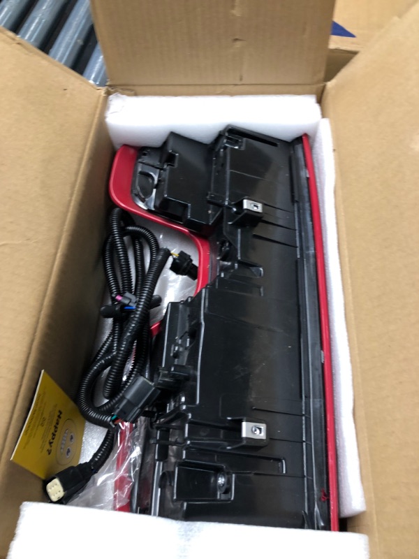 Photo 1 of Dasbecan LED Tail Light Assembly Compatible With Chevy Silverado 1500 2019-2022 Replaces# 84678149 Right Passenger Rear Lamps (w/Bulbs ? Harness)