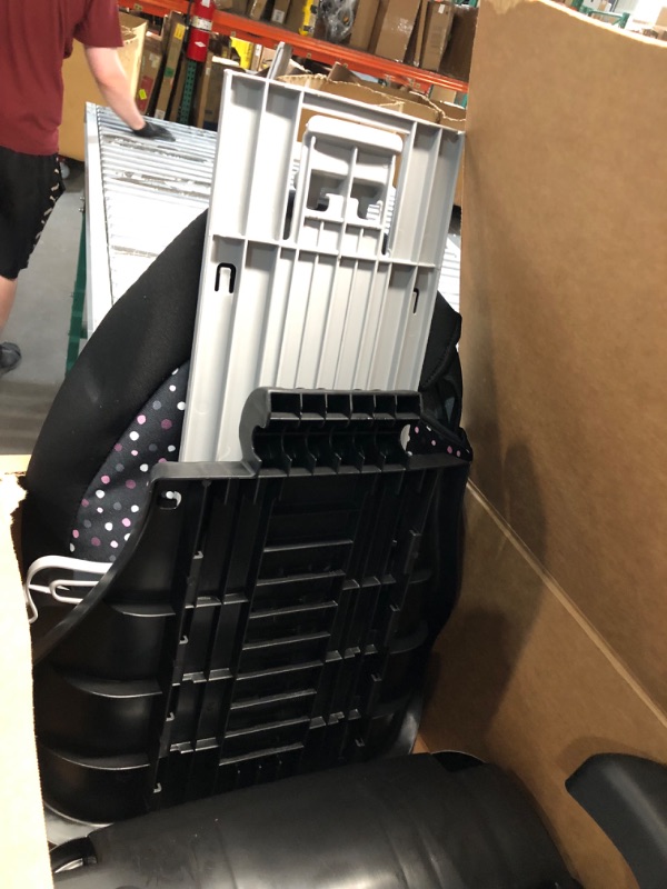 Photo 1 of Disney Baby Pronto! Belt-Positioning Booster Car Seat, Belt-Positioning Booster: 40–100 pounds, Minnie Dot Party