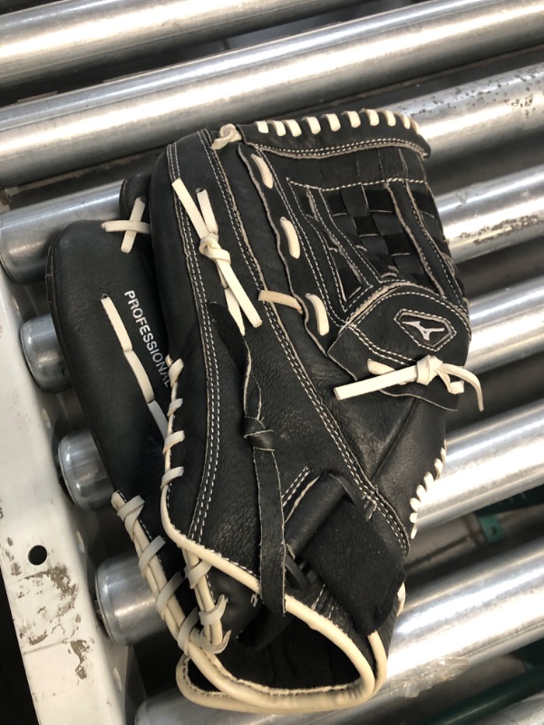 Photo 5 of **NON REFUNDABLE NO RETURNS SOLD AS IS**DAMAGED READ NOTES**Mizuno Shadow Pro Series 13 `` Baseball Glove
