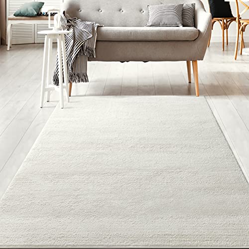 Photo 1 of Antep Rugs Palafito 5x7 Solid Shag Modern Indoor Area Rug (White, 5'3" X 7'6")
