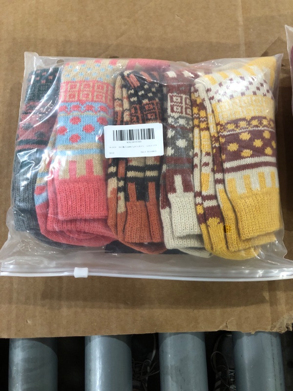 Photo 1 of **BUNDLE**No Returns**(1 pack women's socks/1 pack kids socks)