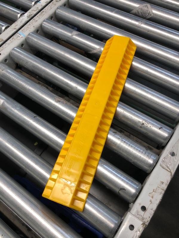 Photo 2 of Camco AccuPark Vehicle Parking Aid Yellow (44442)