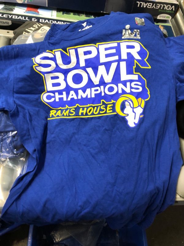 Photo 1 of  SUPER BOWL CHAMPIONS- RAMS HOUSE (SIZE LARGE-MENS)