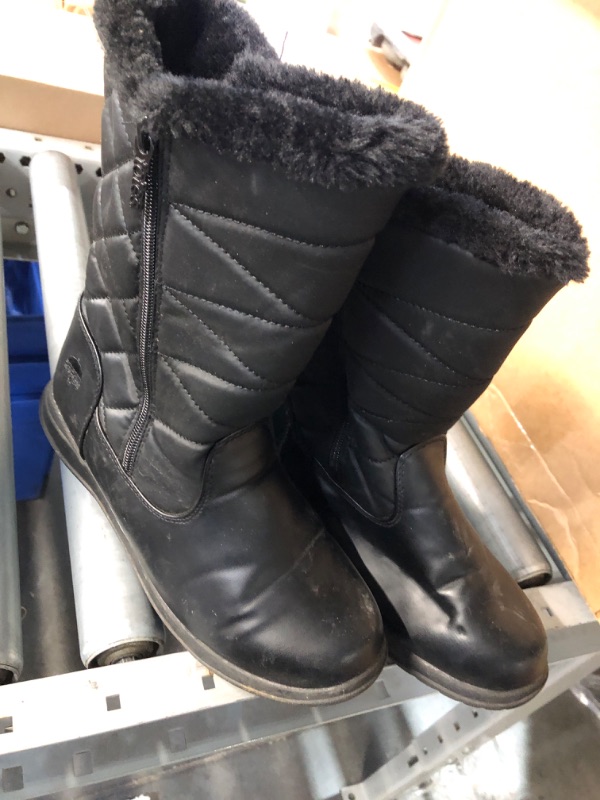 Photo 1 of **USED/ DIRTY BOTTOMS**Totes Women's Edgen Waterproof Zip Up Snow Boots- womens 9M