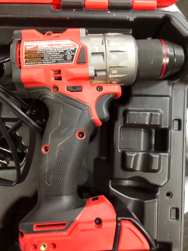 Photo 5 of (tested)(functional) Milwaukee 3697-22 18V Lithium-Ion Brushless Cordless Hammer Drill and Impact Driver Combo Kit (2-Tool) with (2) 5.0Ah Batteries, Charger & Tool Case