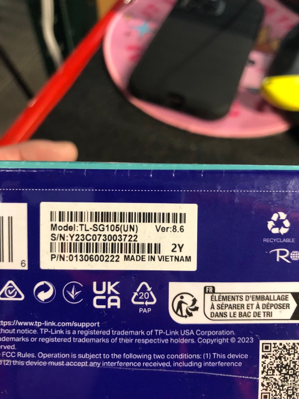 Photo 2 of ***FACTORY SEALED*** TP-Link TL-SG105 5-Port 10/100/1000Mbps Desktop Switch