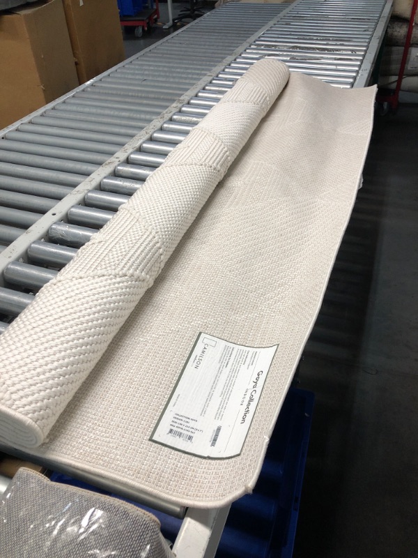 Photo 1 of **MINOR DAMAGE DIRTY**
CAMILSON Micro Loop Rug 5x7 Modern Luxury Geometric Diamond Trellis Area Rug 5' x 7' Gy2 - White / Beige