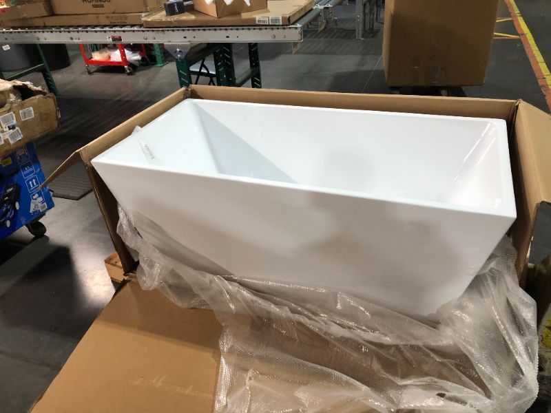 Photo 2 of ***USED - SCRATCHED - DIRTY - LIKELY MISSING PARTS***
FerdY Tahiti 59" Acrylic Freestanding Bathtub, Elegant Oval Shape Soaking Bathtub, Glossy White, Matte Black Drain & Matte Black Overflow Assembly Included cUPC Certified