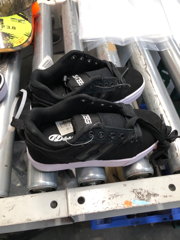 Photo 2 of **read notes** HEELYS Unisex-Child Racer 20 Wheeled Heel Shoe YTH 1 3C