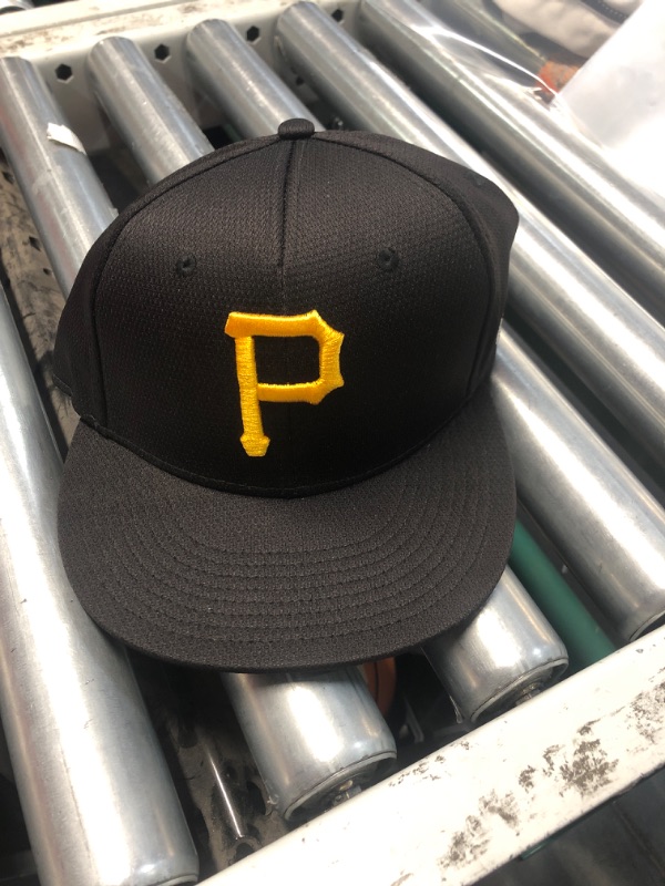 Photo 1 of MLB Hat
