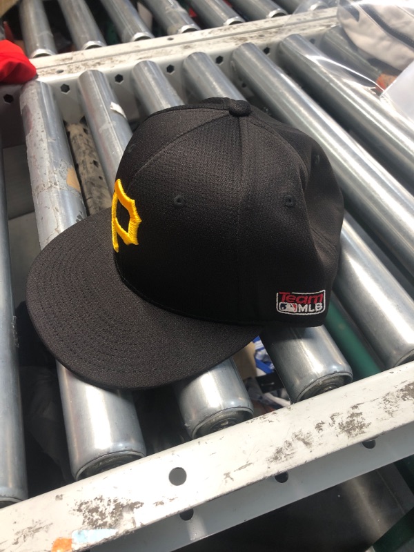 Photo 1 of MLB Hat