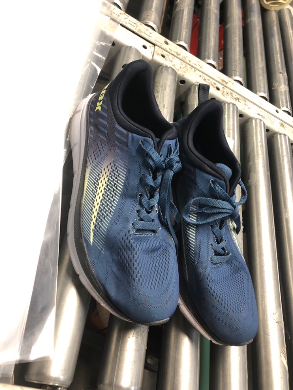 Photo 1 of Men's Reebok's