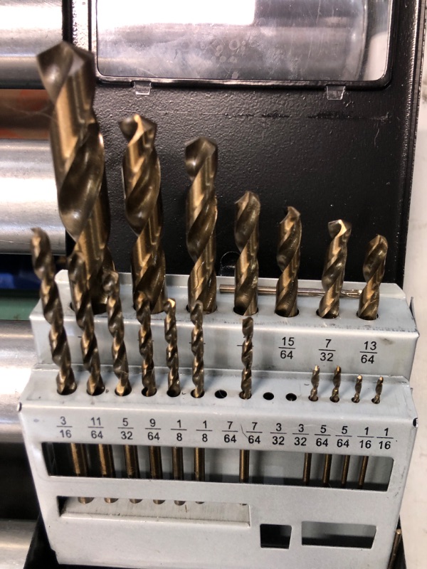 Photo 1 of **missing parts**Skil 98021 21-Piece Assorted High-Speed Steel Twist Drill Bit Set